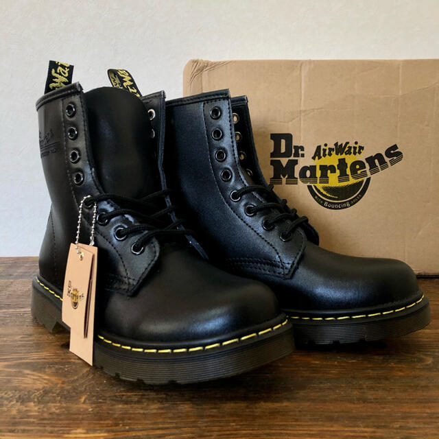 Dr.Martens(ドクターマーチン)のドクターマーチン Dr.Martens 8ホール レディースの靴/シューズ(ブーツ)の商品写真