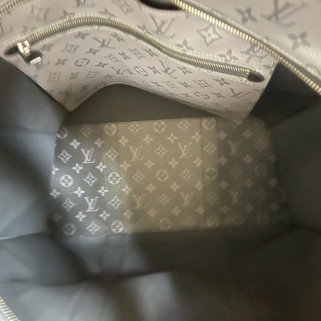 LOUIS VUITTON(ルイヴィトン)のルイヴィトン　トートバッグ メンズのバッグ(トートバッグ)の商品写真