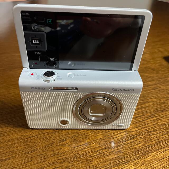 CASIO(カシオ)のCASIO EXILIMデジタルカメラ スマホ/家電/カメラのカメラ(コンパクトデジタルカメラ)の商品写真