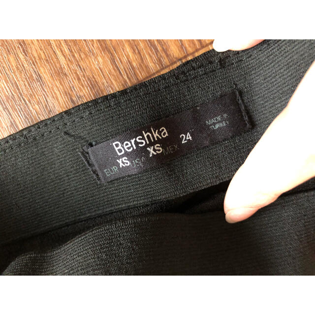 Bershka(ベルシュカ)のBershka ミニタイトスカート レディースのスカート(ミニスカート)の商品写真