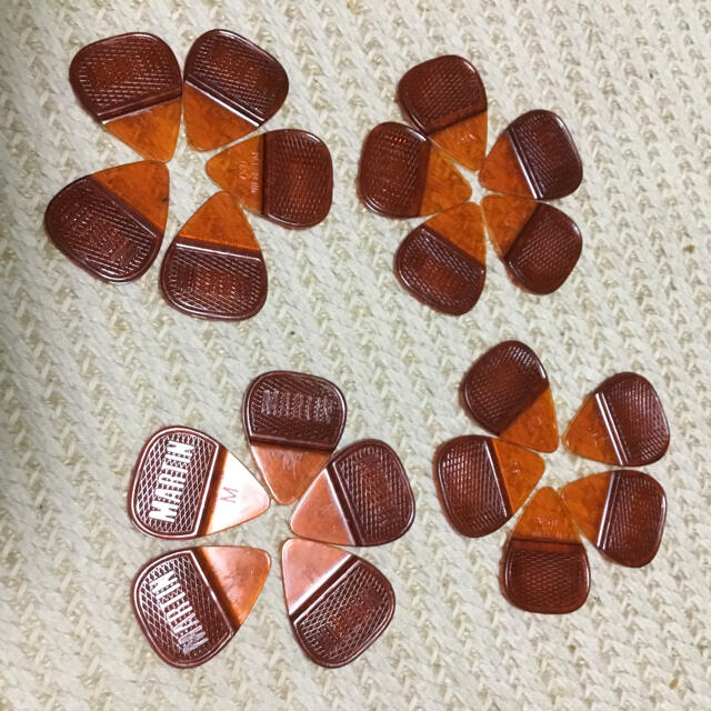 Martin(マーティン)のMartin pick 20枚(Medium) 楽器のギター(その他)の商品写真