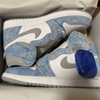 ナイキ(NIKE)のNIKE AIR JORDAN 1 HYPER ROYAL(スニーカー)