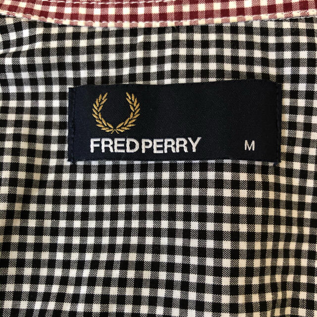 FRED PERRY(フレッドペリー)のフレッドペリー　シャツ　M メンズのトップス(シャツ)の商品写真