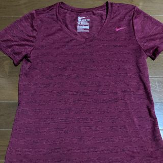 ナイキ(NIKE)のNIKE スポーツTシャツ(Tシャツ(半袖/袖なし))