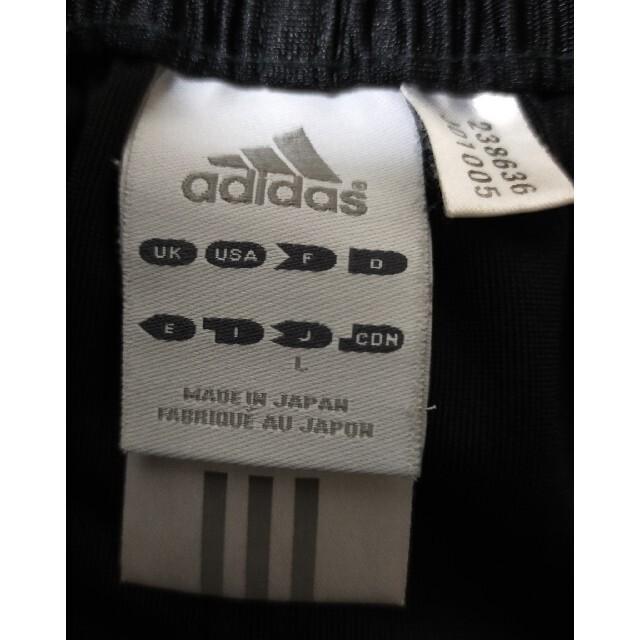 adidas(アディダス)の☆ adidas ハーフパンツ 黒&橙 サイズL メンズのパンツ(ショートパンツ)の商品写真