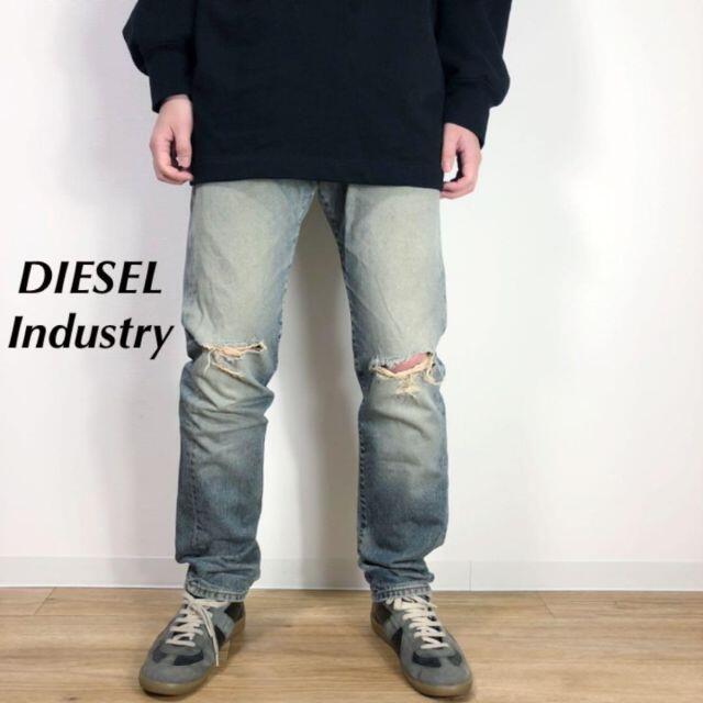 DIESEL(ディーゼル)のイタリア製 diesel ディーゼル ダメージデニムパンツ ジーンズ メンズのパンツ(デニム/ジーンズ)の商品写真