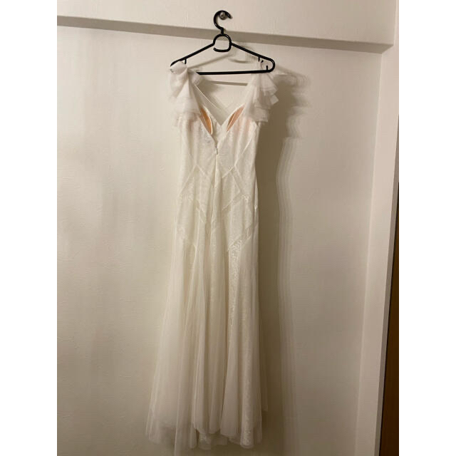 BCBGMAXAZRIA(ビーシービージーマックスアズリア)のBCBGMAXAZRIA ロング丈ドレス　白ドレス　サイズ0 レディースのフォーマル/ドレス(ロングドレス)の商品写真