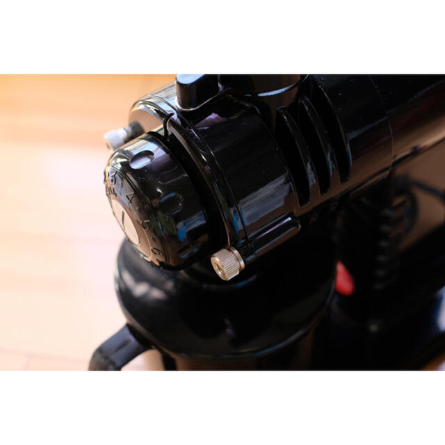 FUJI ROYALフジローヤル 小型高性能ミル みるっこDX R-220 スマホ/家電/カメラの調理家電(電動式コーヒーミル)の商品写真
