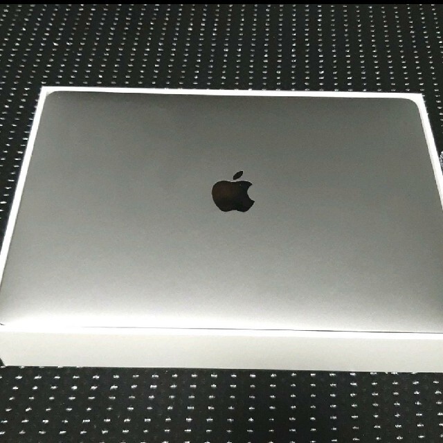 MacBook Air M1(16GB RAM,256GB SSD)スペースグレ スマホ/家電/カメラのPC/タブレット(ノートPC)の商品写真