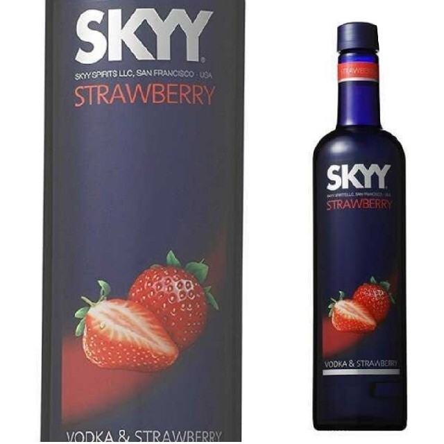 終売 激レア 希少 スカイ ストロベリー SKYY vodka 21度 700m 食品/飲料/酒の酒(蒸留酒/スピリッツ)の商品写真