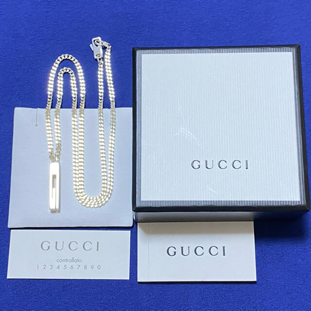 Gucci(グッチ)のGUCCI グッチ メンズ ネックレス スモールGモチーフ シルバー メンズのアクセサリー(ネックレス)の商品写真