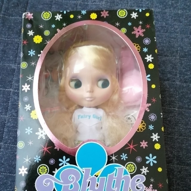 新品・未開封　タカラ ブライス Blythe シルバースノー