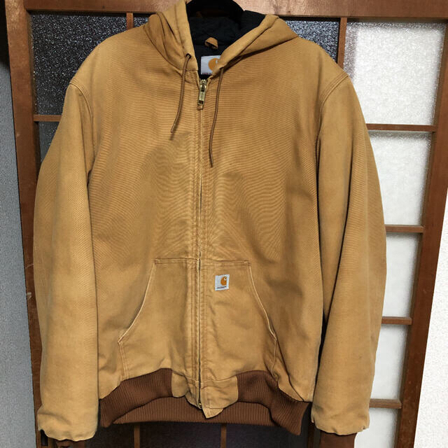 carhartt(カーハート)のカーハート アクティブジャケット パーカー メンズのジャケット/アウター(ダウンジャケット)の商品写真