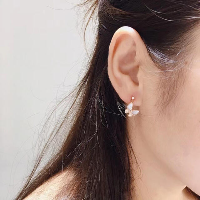 シェルダイヤモンドピアス K18 新品 | www.sgh.com.co