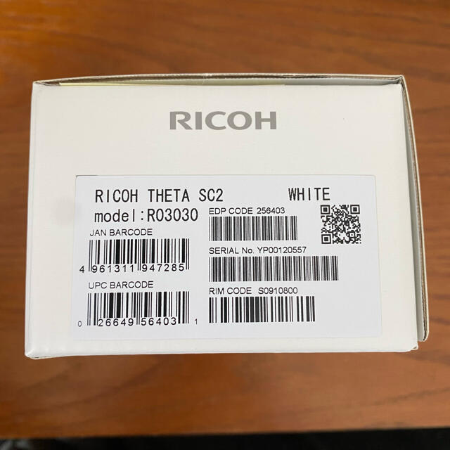 RICOH(リコー)のTHETA SC2 ホワイト スマホ/家電/カメラのカメラ(コンパクトデジタルカメラ)の商品写真