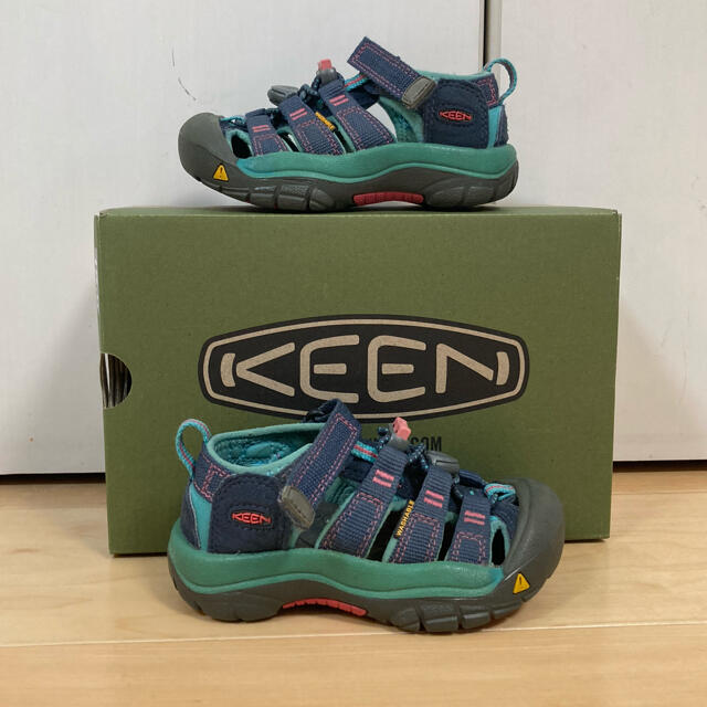 KEEN(キーン)の 15cm keen キーン kids サンダル 男の子 川遊び アウトドア  キッズ/ベビー/マタニティのキッズ靴/シューズ(15cm~)(サンダル)の商品写真