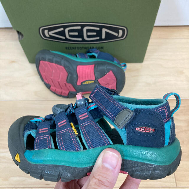 KEEN(キーン)の 15cm keen キーン kids サンダル 男の子 川遊び アウトドア  キッズ/ベビー/マタニティのキッズ靴/シューズ(15cm~)(サンダル)の商品写真