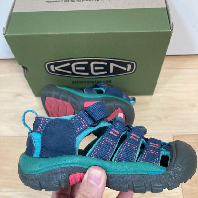 KEEN(キーン)の 15cm keen キーン kids サンダル 男の子 川遊び アウトドア  キッズ/ベビー/マタニティのキッズ靴/シューズ(15cm~)(サンダル)の商品写真