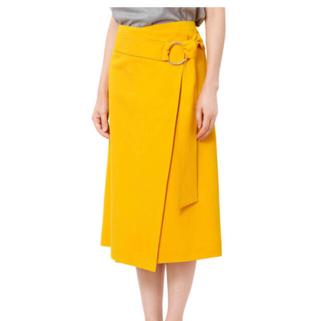 LE CIEL BLEU(ルシェルブルー)のルシェルブルー  巻きスカート　スカート　イエロー レディースのスカート(ひざ丈スカート)の商品写真