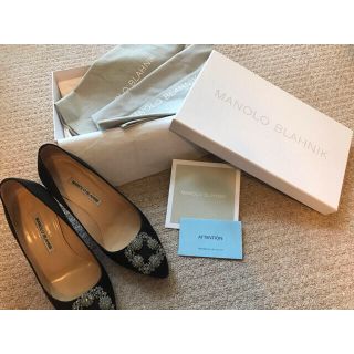 マノロブラニク(MANOLO BLAHNIK)の【美品】マノロブラニク☆定番人気！ハンギシサテンパンプス(ハイヒール/パンプス)