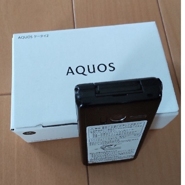 AQUOS(アクオス)のシャープAQUOSケータイ2 　 601SH スマホ/家電/カメラのスマートフォン/携帯電話(携帯電話本体)の商品写真
