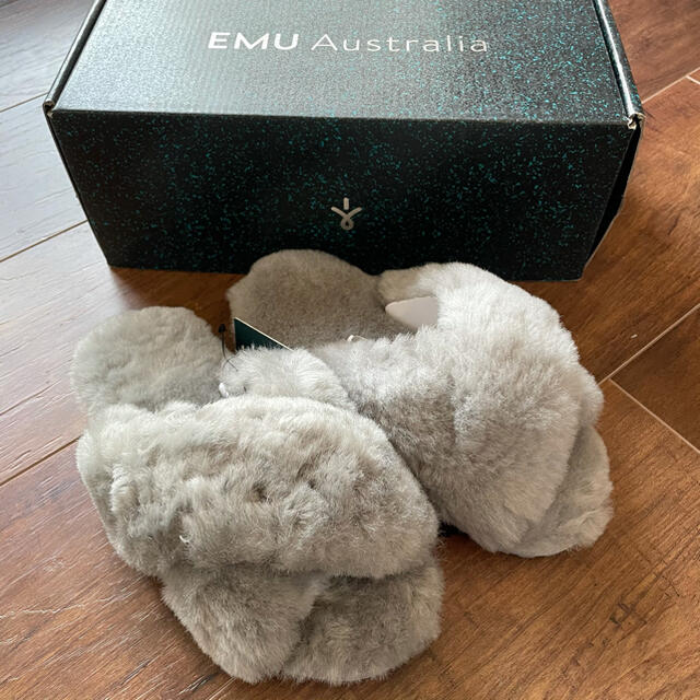 ZARA HOME(ザラホーム)のEMU Austria ライトグレー　 レディースの靴/シューズ(その他)の商品写真