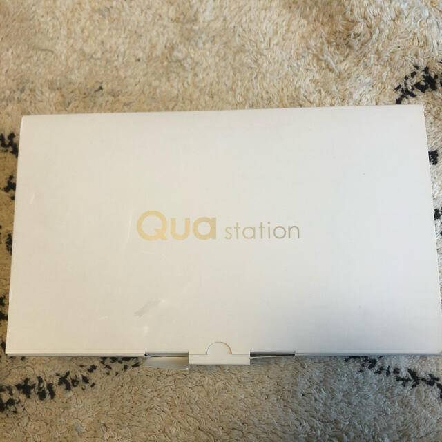 au(エーユー)のQua station スマホ/家電/カメラのスマートフォン/携帯電話(その他)の商品写真