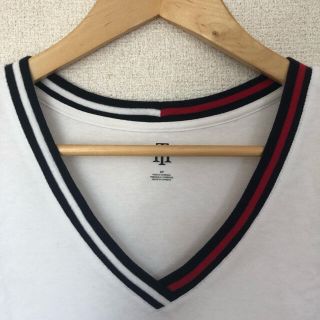 トミーヒルフィガー(TOMMY HILFIGER)の値下げしました『極美品』トミーヒルフィガー　Vネック半袖Tシャツ(Tシャツ(半袖/袖なし))