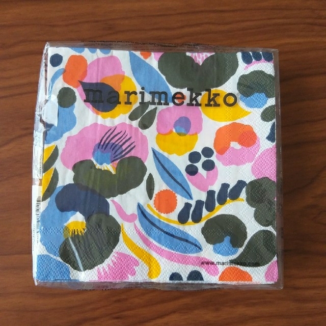 marimekko(マリメッコ)の◇新品未開封◇ ペーパーナプキン ハンドメイドの生活雑貨(キッチン小物)の商品写真