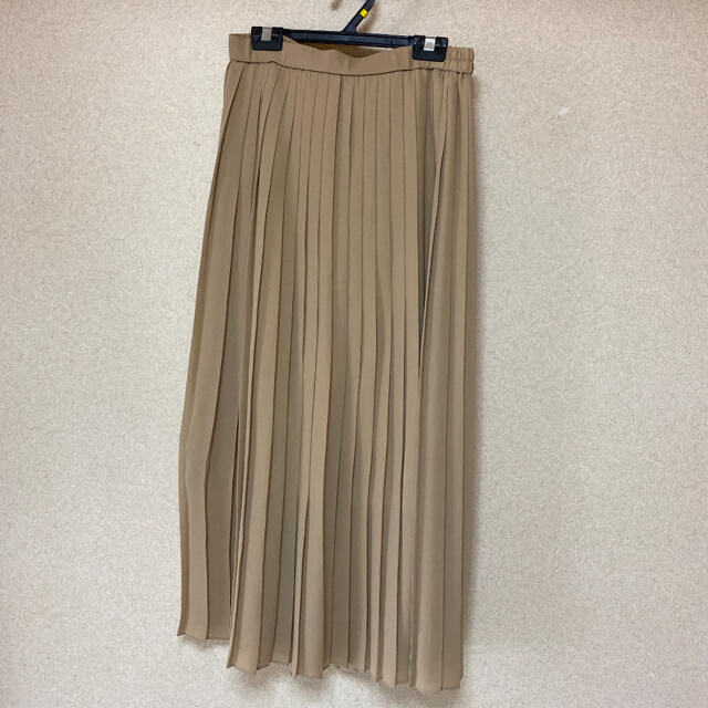 UNIQLO(ユニクロ)の　ユニクロプリーツスカート レディースのスカート(ロングスカート)の商品写真