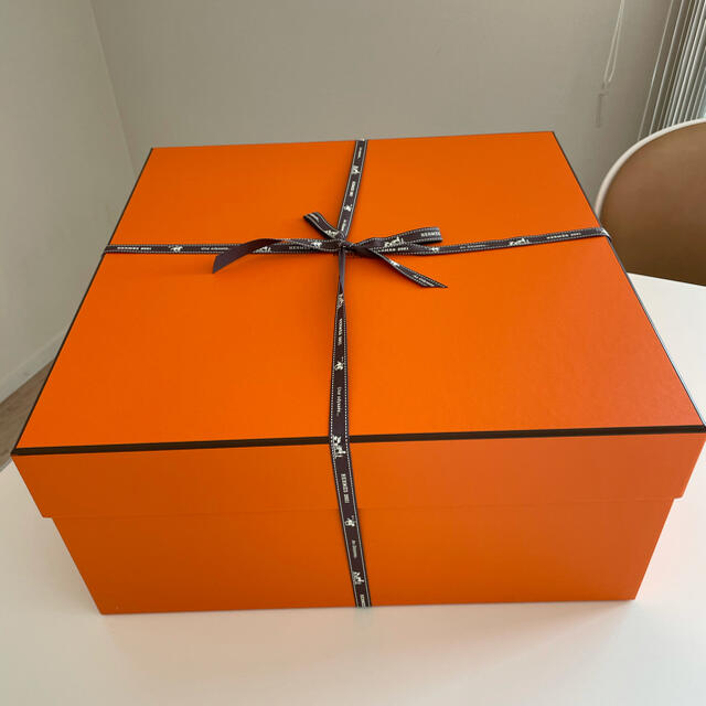 HERMES エルメス空箱 ・リボン(2021)大箱 空き箱 - ショップ袋