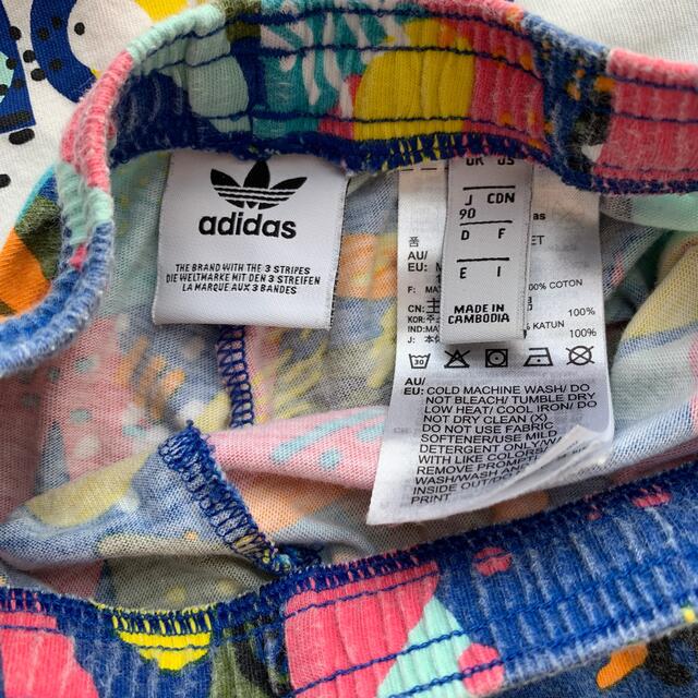 adidas(アディダス)のadidas  Tシャツパンツセット　　90cm キッズ/ベビー/マタニティのキッズ服男の子用(90cm~)(Tシャツ/カットソー)の商品写真