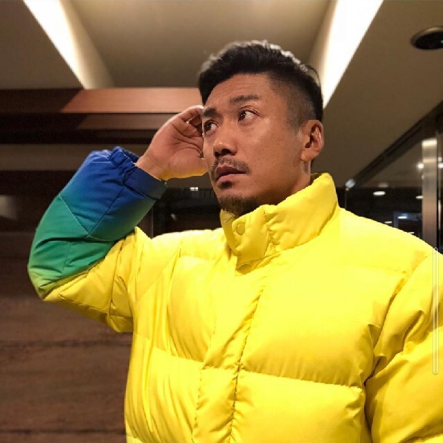 新作好評 Supreme - supreme gradient puffy jacket Lの通販 by 出品君