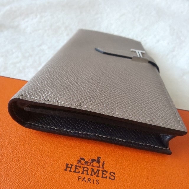 Hermes(エルメス)の【専用】エルメス◆ベアンスフレ ヴェルソ◆グリアスファルト ブルーインディゴ◆ レディースのファッション小物(財布)の商品写真