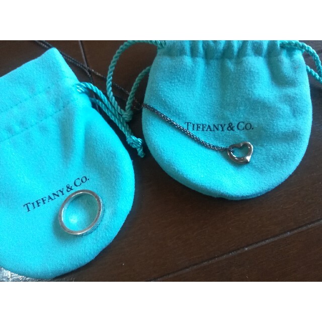 Tiffany & Co.(ティファニー)の保証書と箱付き　ティファニー　指輪とネックレスセット レディースのアクセサリー(ネックレス)の商品写真