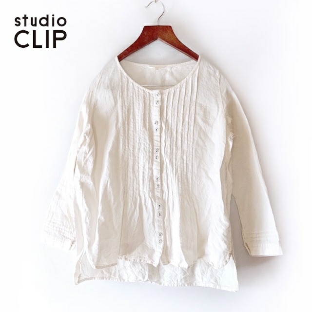 STUDIO CLIP(スタディオクリップ)のstudio CLIP✨スタディオクリップ リネン ピンタック ブラウス レディースのトップス(シャツ/ブラウス(長袖/七分))の商品写真