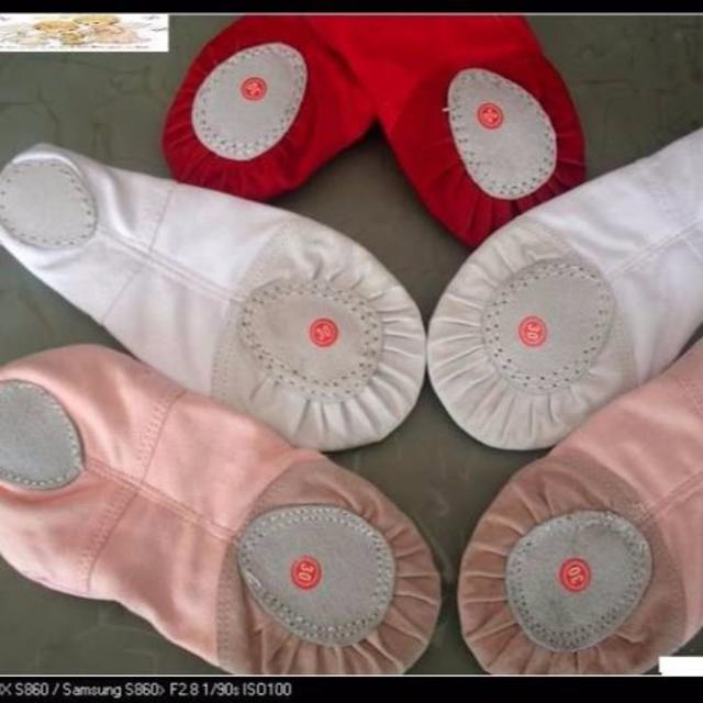 アウトレット バレエシューズ ピンクのみ キッズ/ベビー/マタニティのキッズ靴/シューズ(15cm~)(その他)の商品写真