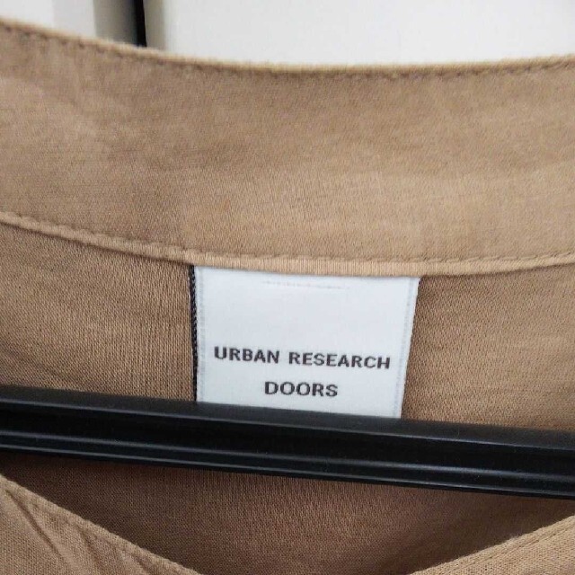 URBAN RESEARCH DOORS(アーバンリサーチドアーズ)のURBAN RESEARCH DOORS コットンボイルギャザーブラウス レディースのトップス(シャツ/ブラウス(半袖/袖なし))の商品写真