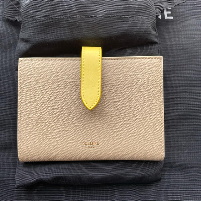 celine(セリーヌ)のCELINE セリーヌ ミディアム ストラップウォレット レディースのファッション小物(財布)の商品写真