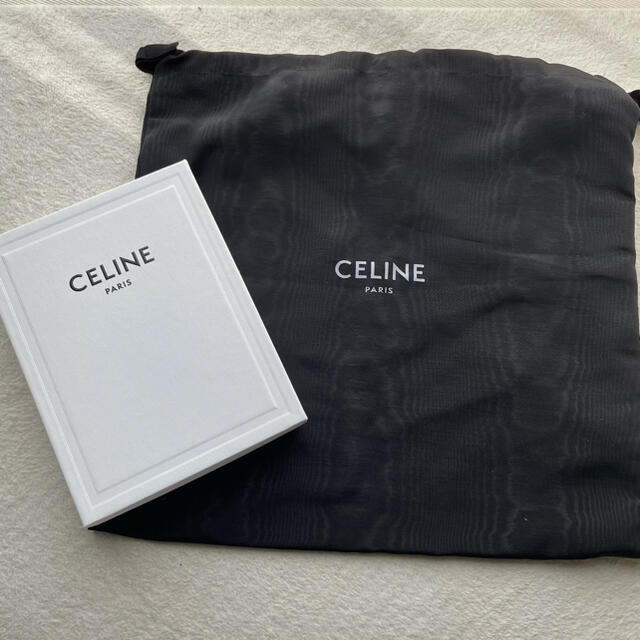 celine(セリーヌ)のCELINE セリーヌ ミディアム ストラップウォレット レディースのファッション小物(財布)の商品写真
