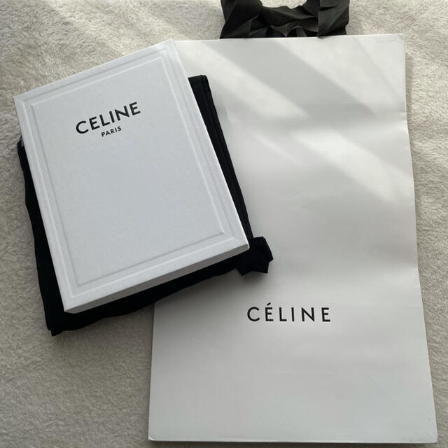 celine(セリーヌ)のCELINE セリーヌ ミディアム ストラップウォレット レディースのファッション小物(財布)の商品写真