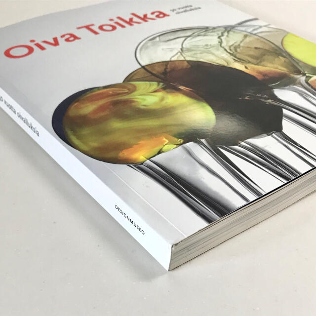 iittala(イッタラ)の"50 vuotta oivalluksia" オイバトイッカ 作品集 イッタラ エンタメ/ホビーの本(洋書)の商品写真