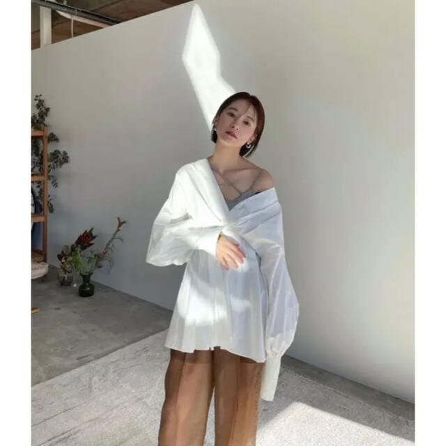 CLANE OFF SHOULDER TUCK BLOUSE オフショルダー