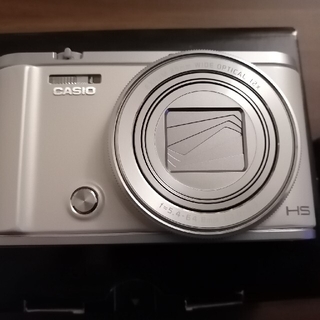 カシオ(CASIO)の超美品デジタルカメラ　CASIO　ZR3200　ホワイト(コンパクトデジタルカメラ)