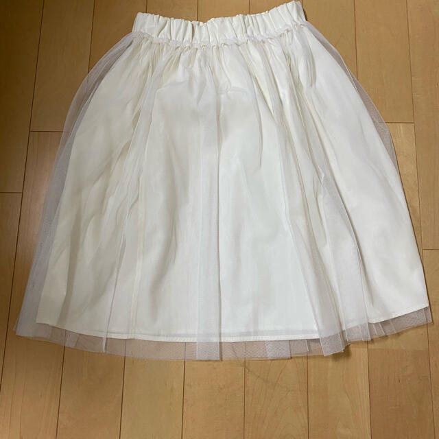 LEPSIM(レプシィム)のlepsim ミモレ丈　チュールスカート  白　L レディースのスカート(ひざ丈スカート)の商品写真
