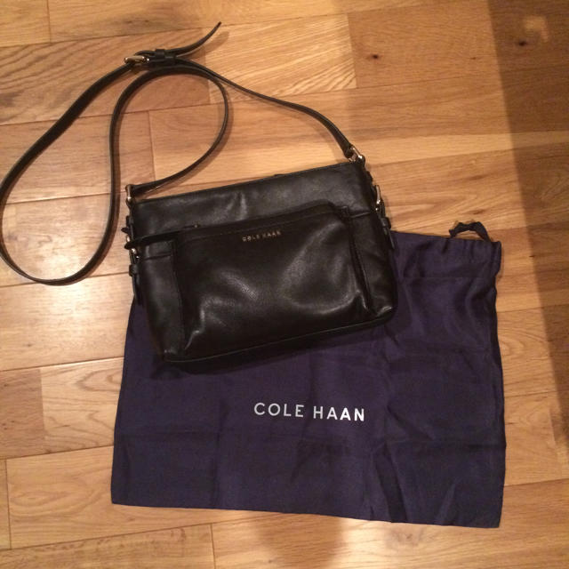 [値下げ]　COLE HAAN　斜めがけ　ショルダーバック