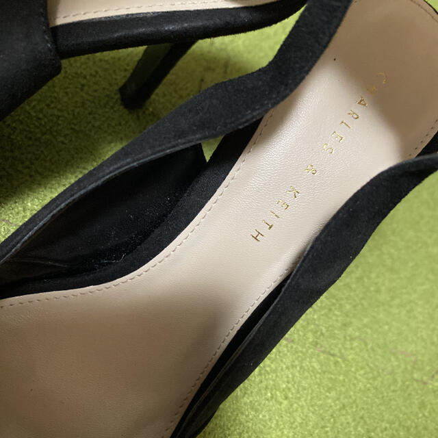 Charles and Keith(チャールズアンドキース)の３０日限定価格！春夏に！チャールズ&キース☆23センチ☆素敵な黒色パンプス レディースの靴/シューズ(ハイヒール/パンプス)の商品写真