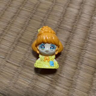 バンダイ(BANDAI)のびっくらたまご　トロピカル〜ジュプリキュア　キュアパパイヤ(キャラクターグッズ)