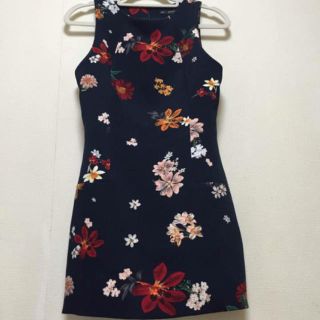 ザラ(ZARA)のZARA 花柄ワンピース(ひざ丈ワンピース)