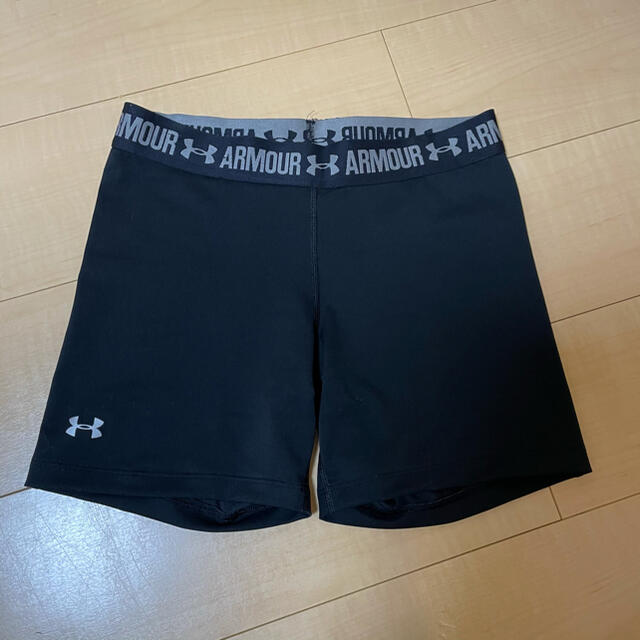 UNDER ARMOUR(アンダーアーマー)のアンダーアーマー　コンプレッション　ウェア　レディース　L クールギア スポーツ/アウトドアのランニング(ウェア)の商品写真